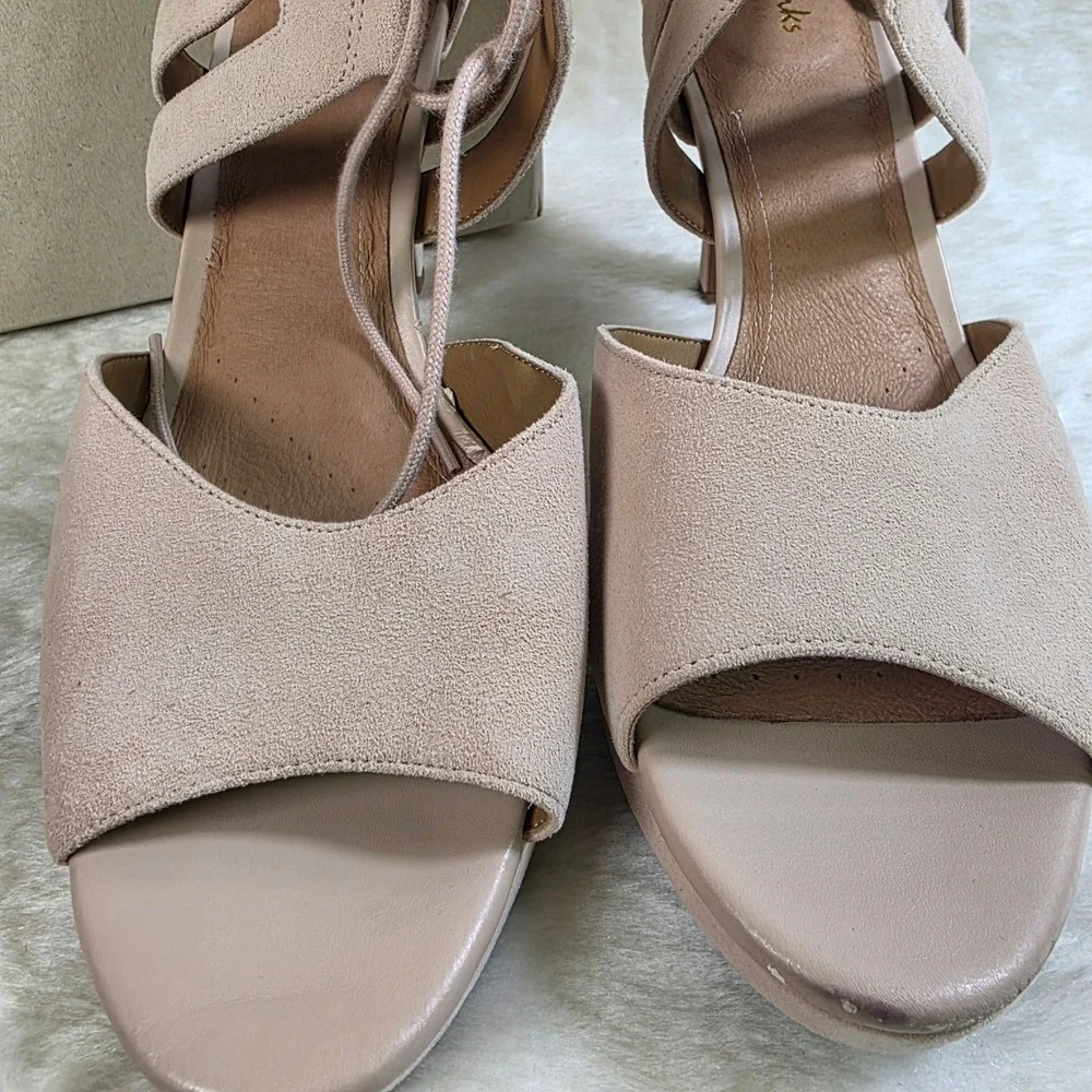 Clarks Artisan Nude Pump Suede Leather Lace Up Ankle Platform Heels Women 12 NEW